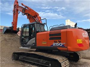 NEW Hitachi 250LC